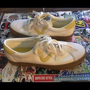 Vans Cream/Brown/Yellow Men’s Size 9 Sneaker